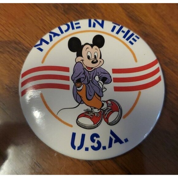 Retro Baggy Clothes Mickey Mouse Made in the USA Walt Disney Company Pin Button - Picture 2 of 6